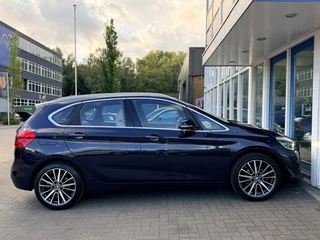 BMW 2 Serie Active Tourer 218i High Executive I Navigatie I Camera I Trekhaak I HUD I LED / 5