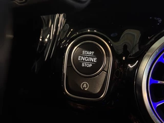 Mercedes-Benz GLA 180 AMG LINE Mild Hybrid Memory Sfeerverl Camera 20'' / 35