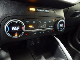 Ford Kuga 2.5 PHEV e-CVT 225pk Vignale / 29