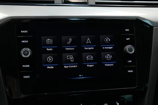 Volkswagen Passat Variant 1.4 TSI PHEV GTE Business  ACC Massage Camera Stoelverwarming 24 Maanden garantie* (Vraag naar de voorwaarden) / 18