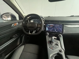 Lynk & Co 01 1.5 261PK Plug-in Hybrid * 360* camera Pano/dak Apple/Carplay Adaptive/Cruise Rijklaar + 12 maanden Bovag-garantie “Sinds 1970 | 5.000+ reviews | Score 9,5 | Service zoals ’t hoort” Henk Jongen Auto's in Helmond,  al 50 jaar service zoals 't hoort! / 21