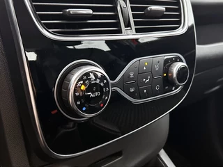 Renault Clio 0.9 TCe Bose | Trekhaak | Camera | Navigatie | Cruise Control | Climate Control | Parkeersensoren / 21