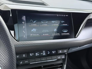 Audi e-tron GT GT 93 kWh CARBON PAKKET | STOEL VENTILATIE EN VERWARMING | PANORAMDAK | B&O GELUID | HEAD UP | LUCHTVERING ETC . / 35
