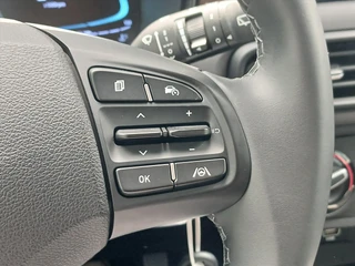 HYUNDAI I10 1.0i Comfort Smart / AUTOMAAT! / Navigatie / Cruisecontrol! / / 17