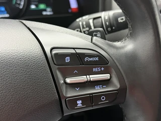 Hyundai Kona EV Fashion 64 kWh 3- Fase SOH 95,3% Warmtepomp | Trekhaak | Camera | Navigatie | Head-Up Display / 25