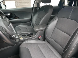 Kia Niro 1.6 GDi PHEV DynamicPlusLine Camera| ACC| Leder| NAVI+BT / 18