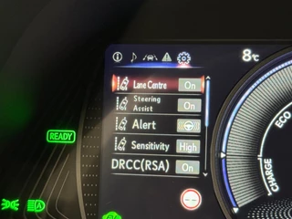 Lexus UX 250h Comfort Line | Trekhaak | Camera | Adaptive Cruise | Stoel-/Stuurverwarming | CarPlay / 20