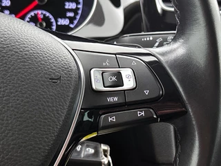 Volkswagen Golf 1.5 TSI Highline Business | Automaat | Adaptive Cruise | CarPlay | Stoelverwarming | Camera / 17