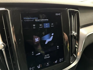 Volvo V60 2.0 B3 Momentum Advantage TREKHAAK CARPLAY NAVI ADAPTIEF CRUISE CAMERA. / 45