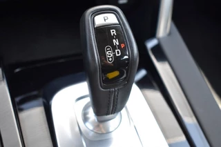 Land Rover Discovery Sport P300E 1.5 S LEDER / P.CAM./ APPLE CARPLAY / LED KOP / 24