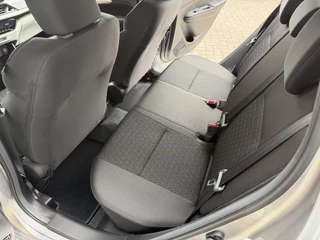 Suzuki Swift 1.2 Comfort Smart Hybrid / 17
