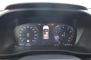 Volvo XC40 1.5 T2 Momentum Core|Automaat|LED|Camera|Cruise|Navi|Clima / 23