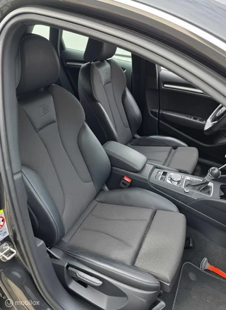 Audi A3 35 TFSI 2020 S-LINE AUT/CRUISE/CARPLAY/DIGI-DASH/LMV / 19