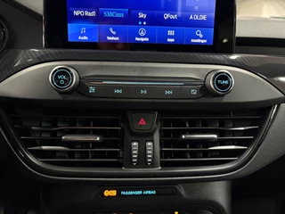 Ford Focus Wagon 1.0 EcoBoost Hybrid ST Line Business/ Nederlandse auto/ Eerste eigenaar/ Achteruitrijcamera/ Parkeersensoren / 26