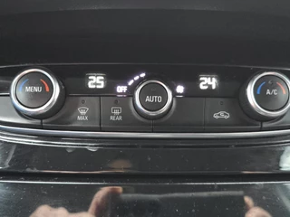Opel Grandland X 1.2 Turbo Business Executive / 23