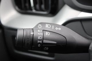 Volvo XC60 2.0 T8 Plug-in hybrid AWD Ultra Dark  | Head-Up | Panoramadak | Leder | H&K | BLIS / 44