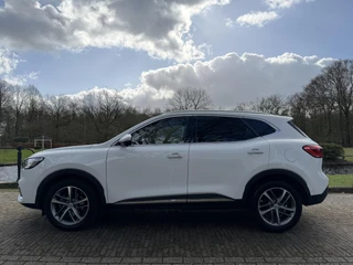 MG EHS 1.5 TGDI Luxury PHEV / 18