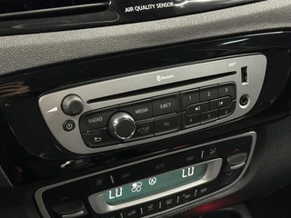 Renault Scénic 1.5 dCi Bose TREKHAAK NAVI CRUISE ECC LM. / 39
