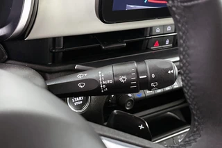 Fiat 600 1.2 Hybrid La Prima Leder Stoelverwarming Massage Keyless / 37
