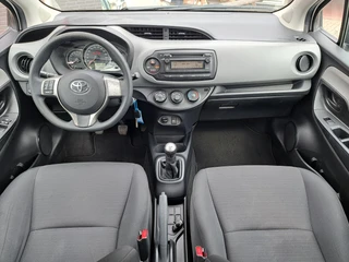 Toyota Yaris 1.0 VVT-i Aspiration AIRCO ONDERHOUDSBOEKJES TREKHAAK / 4