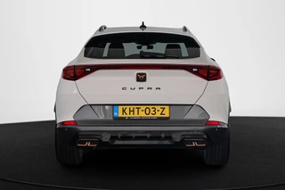 CUPRA Formentor 1.4 e-Hybrid Business Stuur-Stoelverwarming Achteruitrijcamera Keyless Apple Carplay / 16