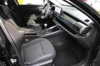 Jeep Avenger 1.2 Longitude  | JBL Audio | Adaptieve cruise | Keyless / 46
