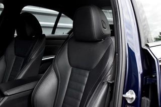 BMW 3 Serie 330e M Sport Individual  | 19'' Wielen | Lederen Bekleding | CarPlay | Audio Media Pack | 1e Eigenaar | / 20