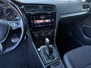 Volkswagen Golf 1.0 TSI Comfortline Business Camera Carplay Virtual dash / 8