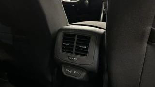 Volkswagen T-Roc 1.0 TSI Style Business CARPLAY NAVI ADAPTIEF CRUISE. / 21