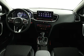 Kia Ceed 1.5 T-GDi DynamicPlusLine Automaat *DEMO* - Trekhaak - Navigatie - Stoel-/stuurverwarming - Cruise Control - Climate Control - Fabrieksgarantie tot 04-2032 / 38