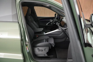 Audi Q5 Sportback 2.0 TFSI 299pk e-hybrid quattro S edition Trekhaak 360Camera Leder Keyless Panoramadak 2x S-Line / 16