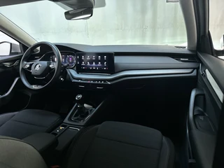 Škoda Octavia Combi 1.0 TSI 110pk Ambition Navigatie Parkeersensoren App-Connect DAB+ / 4