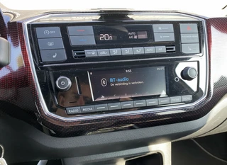 Volkswagen up! 1.0 TSI GTI 116 pk  | 17 inch lichtmetaal | stoelverwarming | climate control | zwart dak-spiegels | NL auto / 30