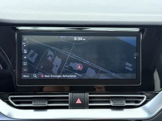Kia e-Niro DynamicPlusLine 64 kWh - SOH 96,0% - Schuif-/kanteldak - Stoel-/stuurverwarming - Navigatie - Cruise Control - Keyless - Fabrieksgarantie tot 07-2028 / 30