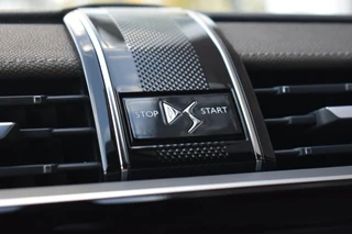 DS DS7 Crossback DS7 1.2 130PK ECC LMV LED NAVIGATIE / 38