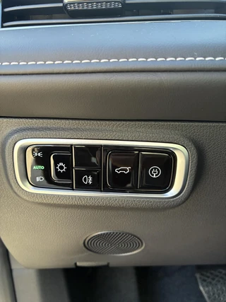 Omoda 5 EV Premium 61 kWh Voorraad Nieuw| ECC | Schuif/kanteldak | Keyless | Lederen bekleding | Stoel & Stuurverwarming | Navigatie | 7 Jaar fabrieksgarantie / 31