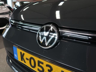 Volkswagen Golf 1.0 eTSi 110pk DSG Business 5-drs. CAMERA/KEYLESS/WINTERPACK/CARPLAY/17INCH / 65
