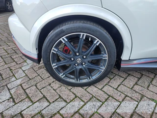 Nissan Juke 1.6 DIG-T 218 PK NISMO RS  360 Camera | Dodehoeksensoren | Bi-Xenon / 36