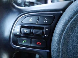 Kia Niro 1.6 GDi Hybrid ExecutiveLine | Automaat | Dodehoek detectie | Adaptieve Cruise | Stoelverwarming | Lederenbekleding | Camera | Xenon verlichting | Parkeersensoren | Navigatie / 23