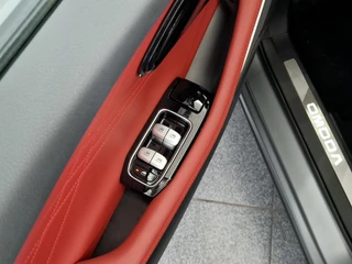 Omoda 9 1.5T-GDi SHS-P Premium Enige in Nederland met rood lederen bekleding ! / 41
