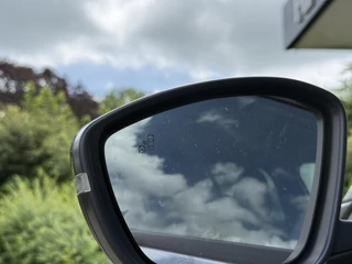 Jeep Avenger Summit 54 kWh | Climate & Adaptive Cruise Control | Achteruitrijcamera | Dodehoek detectie | Applecarplay/Android Auto | / 26