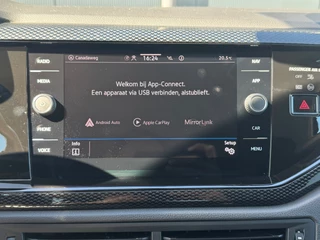Volkswagen Taigo 1.0 TSI AUTOMAAT* Navigatie * Parkeersensoren * Adaptieve Cruise Control * / 15