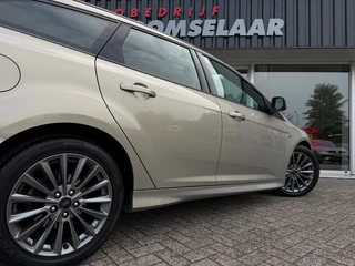 Ford Focus Wagon 1.0 ST-Line Cruise Navi Airco Carplay / 5