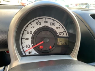 Toyota Aygo 1.0 VVT-i Comfort|Trekhaak|Airco|El.Ramen|5 deur / 15