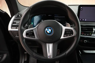BMW X3 xDrive30e 292pk High Executive M Sport Camera Leder Panoramadak Stoelverwarming Navigatie / 21