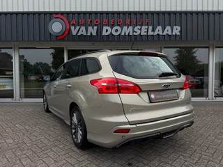 Ford Focus Wagon 1.0 ST-Line Cruise Navi Airco Carplay / 7