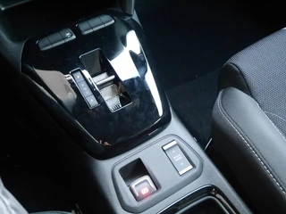 Opel Corsa Electric Long Range GS 51 kWh | 1 Fase | 8 Jaar garantie | NIEUW | tot 429km WLTP | 100kW snelladen | Stoel- & stuurverwarming | Camera | Apple Carplay/Android Auto / 22