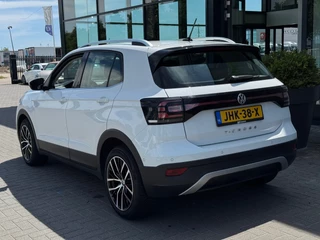 Volkswagen T-Cross 1.0 TSI Style * Virtual Cockpit * Stoelverwarming * Carplay / 18