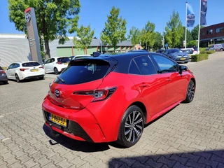 Toyota Corolla 1.8 HYBRID STYLE BI-TONE STOELVERW TREKHAAK KEYLESS 17'' LM-VELGEN APPLE/ANDROID CLIMA AD-CRUISE PRIVACY GLASS / 6
