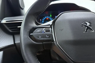 Peugeot e-2008 EV Allure 50 kWh | 100% SOH! l Apple Carplay/Android Auto l Bluetooth l DAB l Cruise Control l Climate Control l Navigatie l Lichtmetalen Velgen l PDC Achter / 18